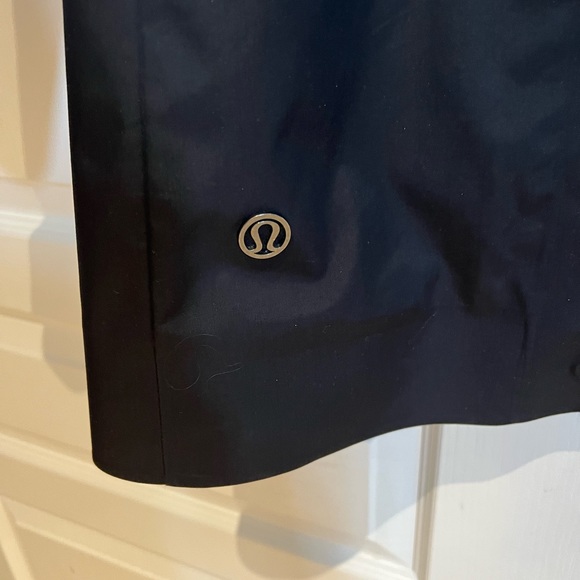 SOLD Lululemon Rain Jacket - Picture 3 of 9